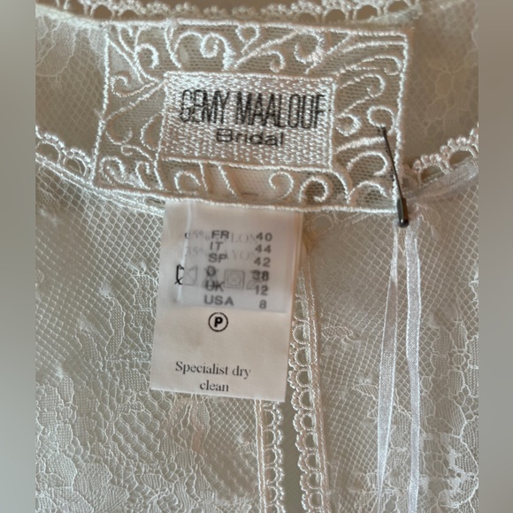 Gemy Maalouf Bridal cape handmade lace - Picture 2 of 7